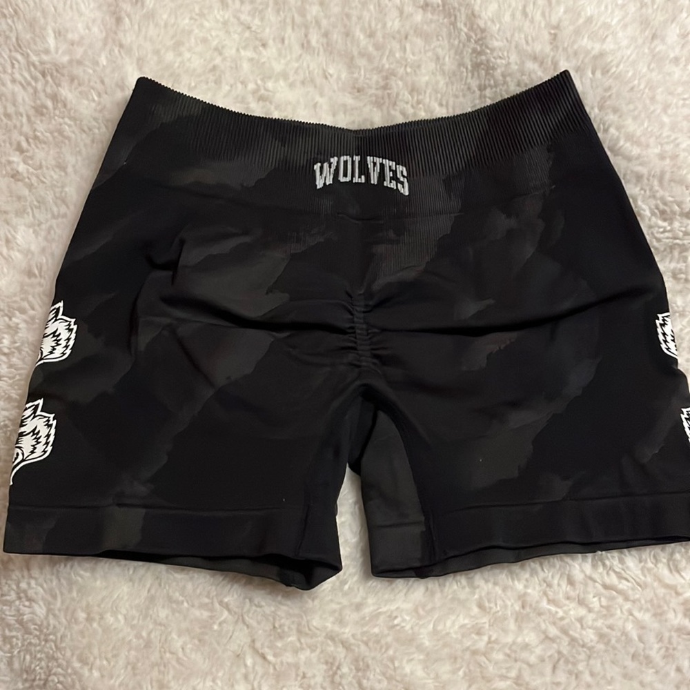 Darc Sport Katya seamless shorts in black native camo